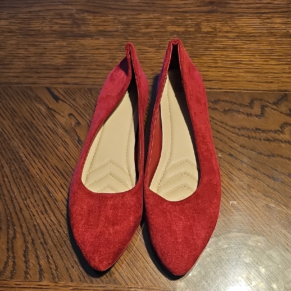 Chic Red Suede Women's Flats